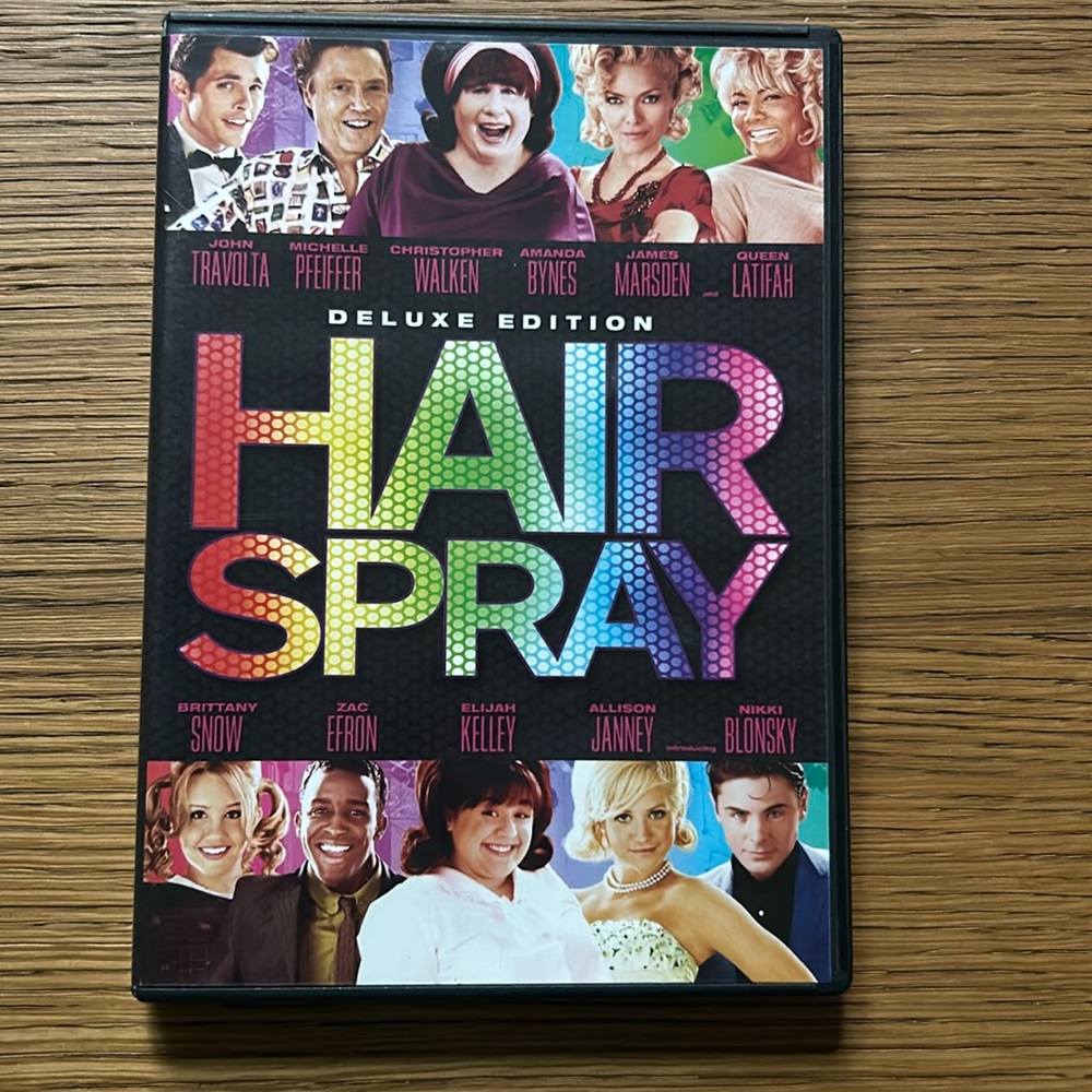 Hairspray Deluxe Edition.  DVD. Excellent Condition.